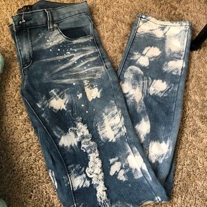 Stone wash jeans